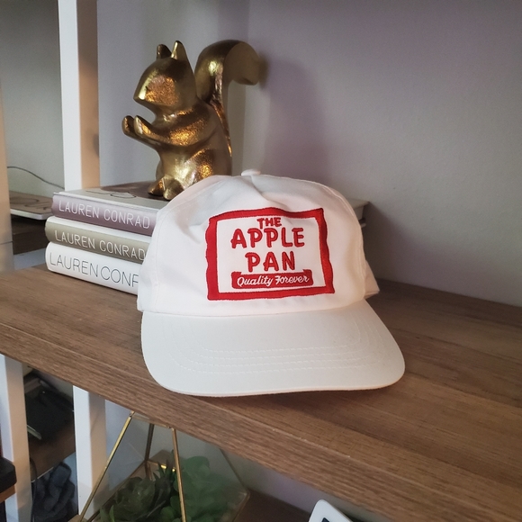 Mad Happy X Apple Pan 